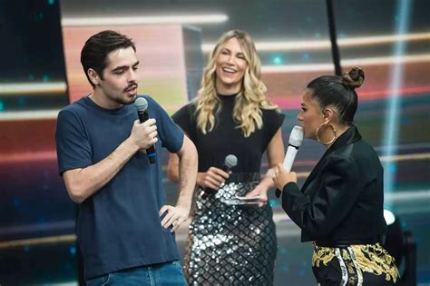 Simone Coloca Anne Lottermann E Jo O Guilherme Para Dan Ar Na Tv Veja