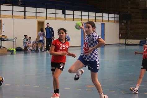 Nos 11 Filles Sont En Finale Du Championnat De Gironde CAB Handball