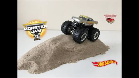 Hot Wheels Monster Jam Avenger Oyuncak Canavar Kamyonları Tanıtm ve Oynama Hot Wheels Unboxing