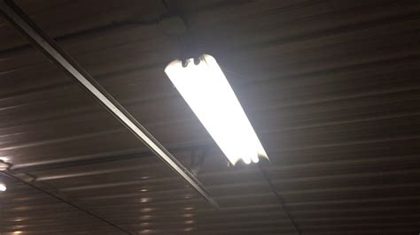 Rapid Start Fluorescent Light