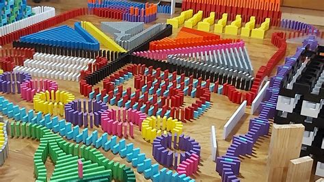 8000 Dominoes The Most Incredible Domino Toppling Ever Youtube