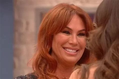 Celebrity Big Brother S Lauren Simon Exposes Simon Cowell Past After