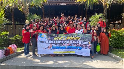 Wisata Bareng PKK RW 7 Plajan Jepara Goes To Rivermoon Masjid Syekh