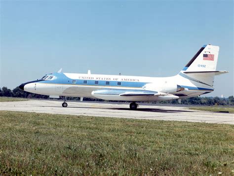 Lockheed JetStar, pictures, technical data, history - Barrie Aircraft Museum