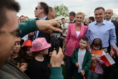 Prezydent Andrzej Duda Z Ma Onk Agat Kornhauser Dud Podczas