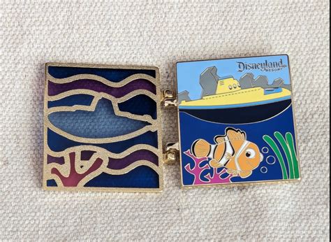 Disney Ce Le Stained Glass Finding Nemo Submarine Voyage Attraction Pin