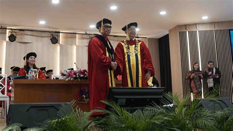 Tambah Profesor Lagi Uph Kukuhkan Prof Dr Jamin Ginting Jadi Guru