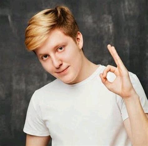 Поззи | YouTube(Rus) Amino