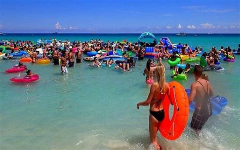 People In Sea In South Beach Miami Florida Usa South Beach Miami