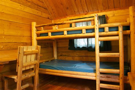 bunk beds    room camping cabin