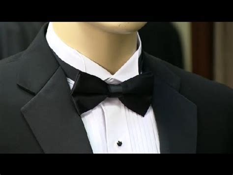 Do You Tuck A Bow Tie Under A Tuxedo Collar Men S Formal Fashion