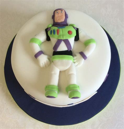 Top Of Simple Buzz Lightyear Cake Buzz Lightyear Cake Fondant