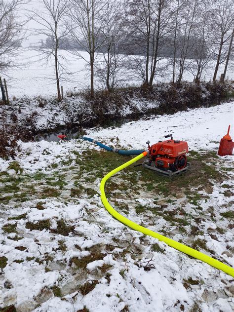 Pumparbeiten Freiwillige Feuerwehr Natternbach