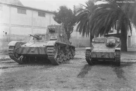 Carro Armato M11/39 and L3/33 | World War Photos