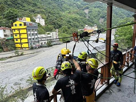 南投廬山溫泉區搜救完成！ 59人繩索橫渡撤離脫困 鏡週刊 Line Today