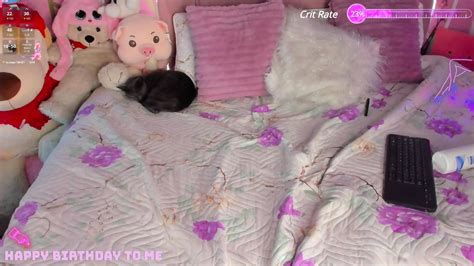 Miss Brunette 39085746