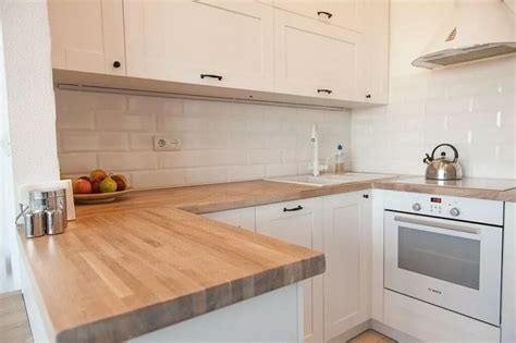 Столешницы под дерево для кухни: из камня, пластика, ДСП, МДФ (+30 фото)