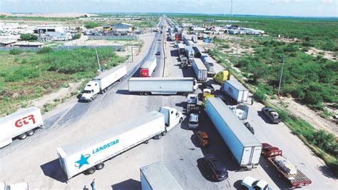 Reportan Kil Metros De Fila Por Falla En Sistema Del Puente Del