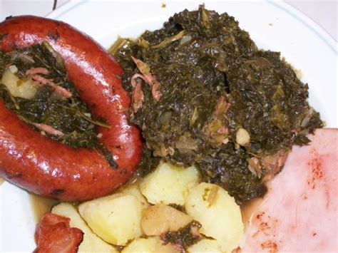 Grünkohl mit Kohlwurst und Salzkartoffeln Rezept kochbar de