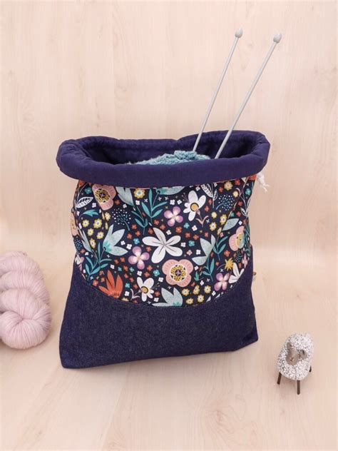 Pochon taille L Fleurs fond marine Sac à projets tricot crochet