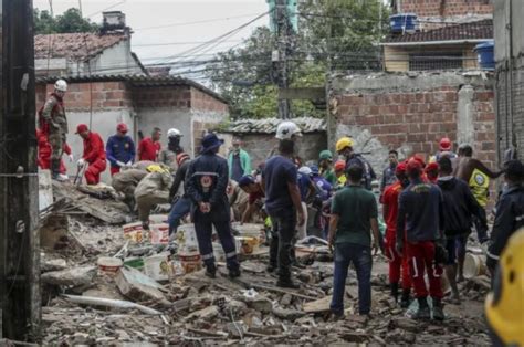 El número de muertos por el desplome de un edificio en Brasil se eleva