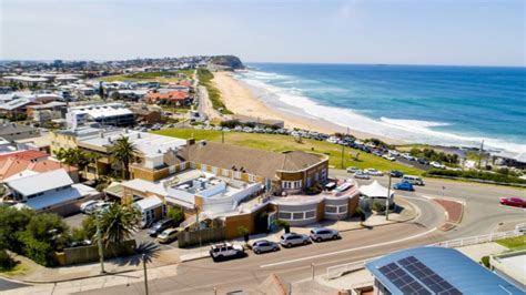 Merewether's Beach Hotel on the market for the first time in almost 40 years