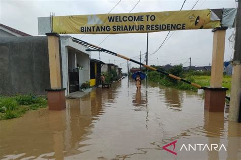 Hujan Seharian Perumahan Di Srimukti Bekasi Banjir Genpi Co Jabar