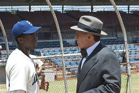 Check Out The Trailer For The New Jackie Robinson Film 42