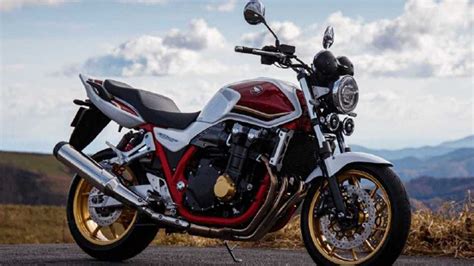 Honda CB1300 Super Four y Super Bol DOr 2021 solo para Japón