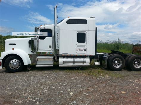 2001 Kenworth W900