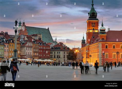 Plac Zamkowy, Warszawa, Poland Stock Photo - Alamy