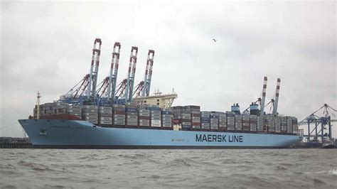 Gr Tes Containerschiff Der Welt In Bremerhaven