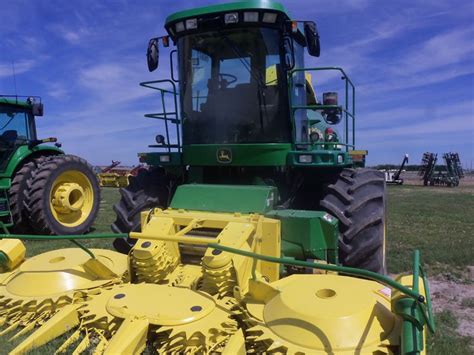 Front Of John Deere 7500 Forage Harvester John Deere Equipment John