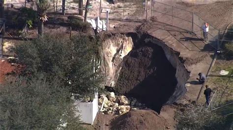 Suspected Sinkhole Reopens In New Port Richey Pasco County Officials