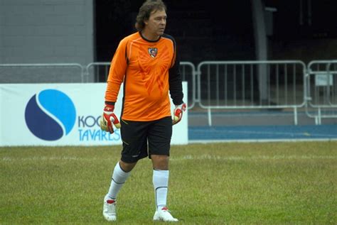 Saudade H Cinco Anos Morria Solitinho Ex Goleiro Do Corinthians