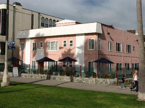 Venice on the Beach Hotel, Venice, CA - California Beaches