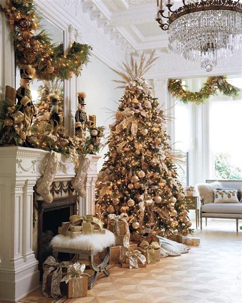 20++ Pictures Of Beautiful Christmas Trees - PIMPHOMEE