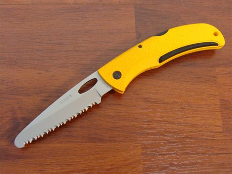 Gerber EZ Out Rescue Folding Knife – 6971 – Blade Master