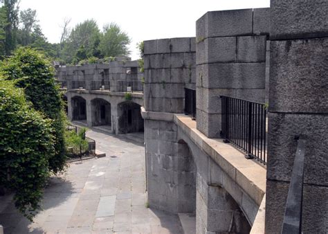 Fort Totten Park : NYC Parks