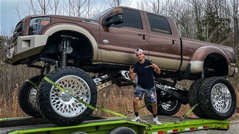I Squatted My Truck It Looks Sick Youtube