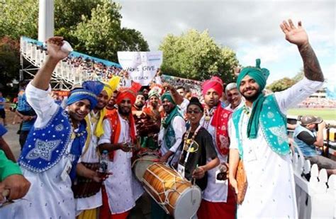 5 reasons why Indian cricket fans are best - Rediff Cricket