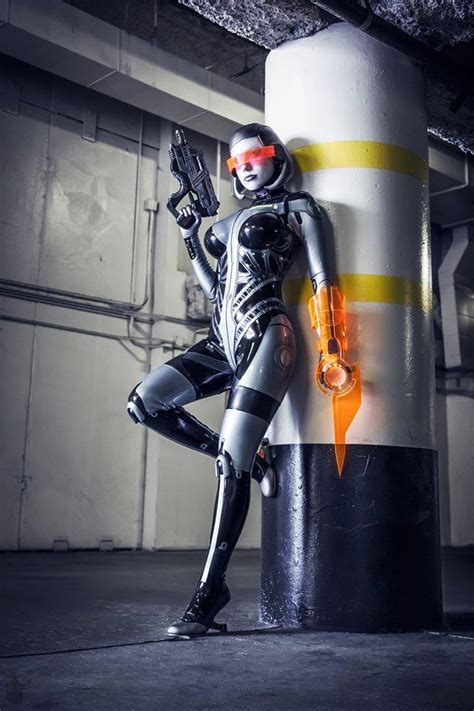 Cosplay Five Epic Warrior Cosplays To Celebrate National Video Game Day Bell Of Lost Souls