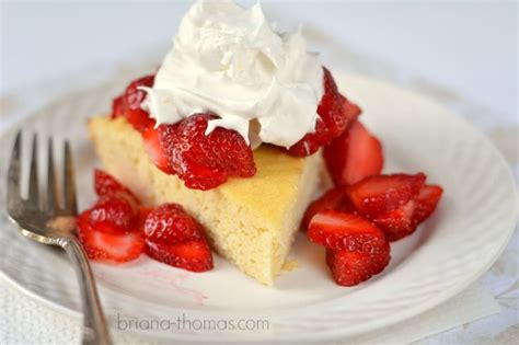 It S A Healthy Strawberry Shortcake Using Coconut Flour And Oat Fiber