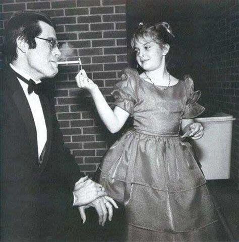 Stephen King And Drew Barrymore At The Premiere Of Firestarter That