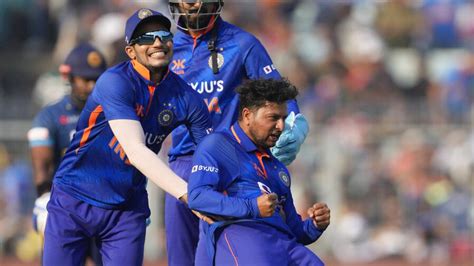 Kuldeep Yadav Thanks Yuzvendra Chahal For 3 Wicket Haul Vs Sri Lanka