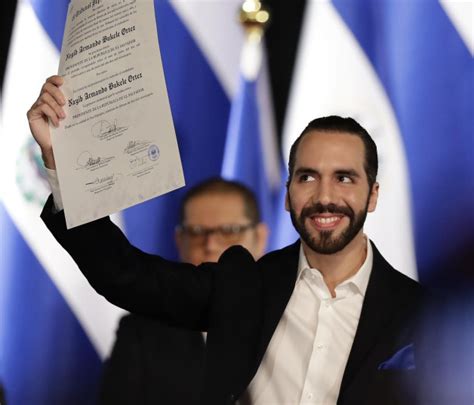 Nayib Bukele Recibe Credenciales Para Segundo Mandato Presidencial En