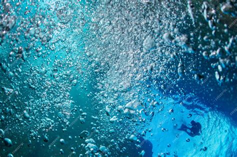 Premium Photo Diver Bubbles In A Cave Underwater