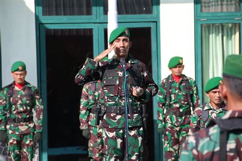 Pimpin Upacara Bendera Merah Putih Dandim Abar Sampaikan Point