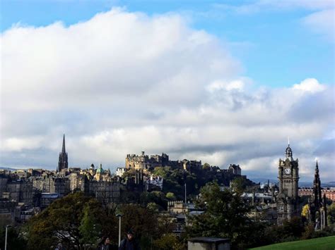 Edinburgh skyline | CheckinAway