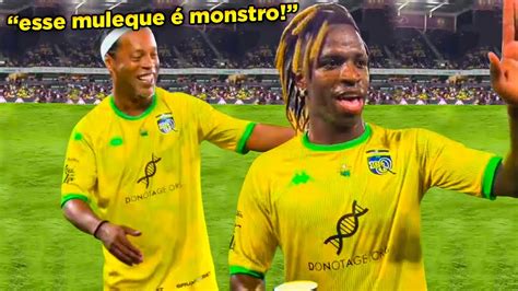 VINICIUS JR TÁ MORAL DEMAIS O RONALDINHO VINI E RONALDINHO